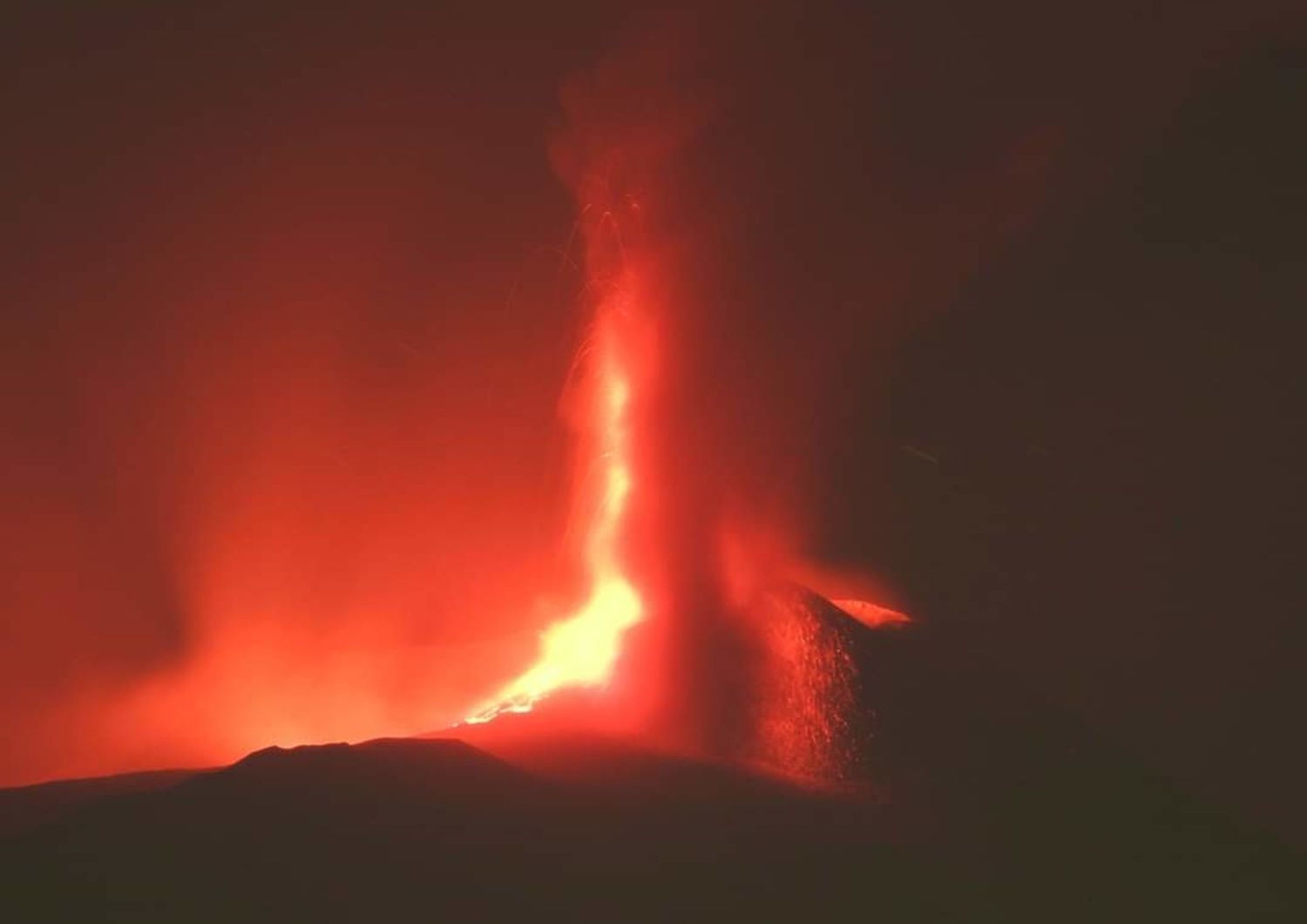 Etna - Parossismo della notte tra il 20 e il 21 maggio 2021