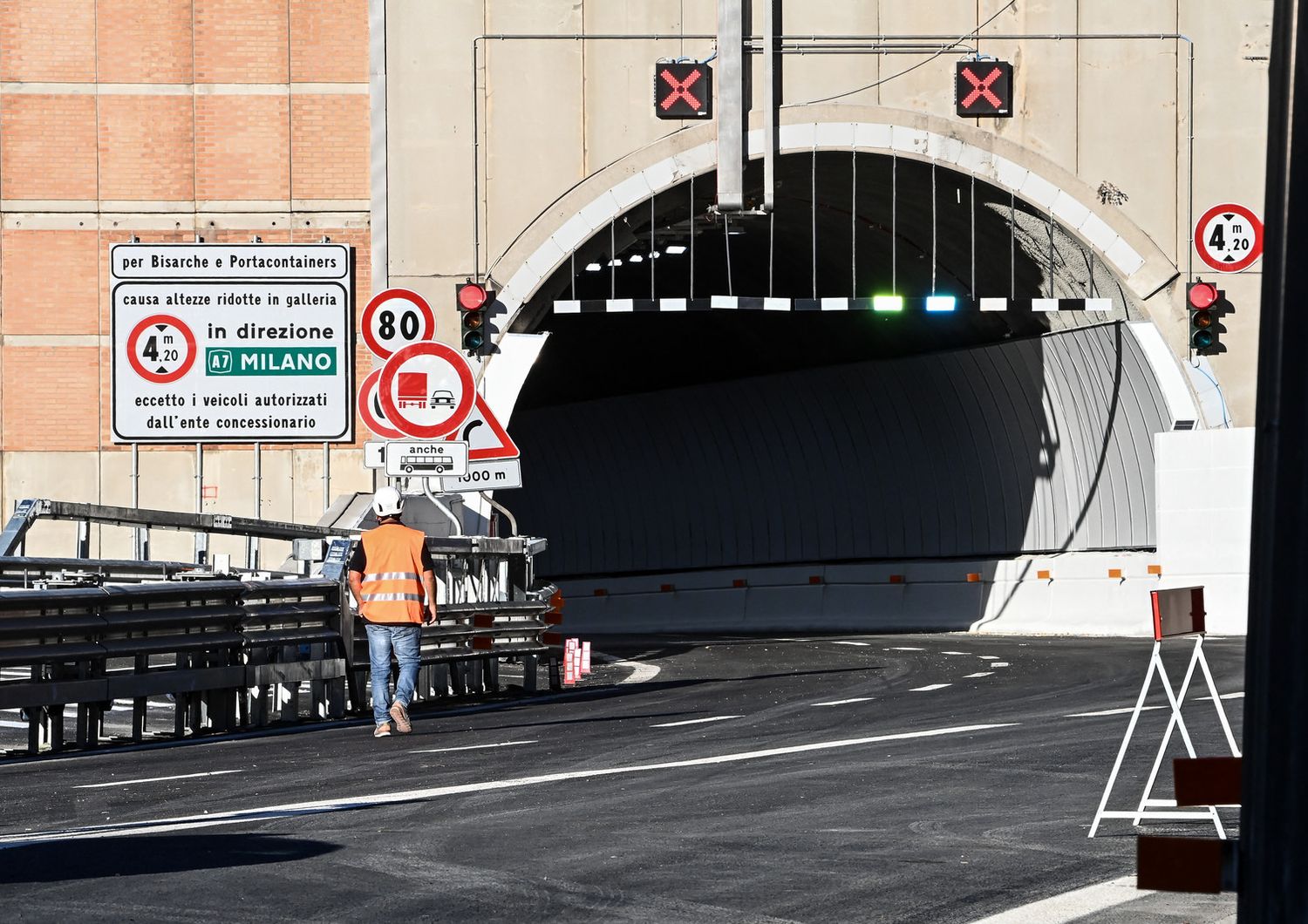 Appalti: il cantiere di un tunnel autodradale nei pressi di Genova