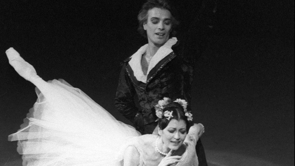 Carla Fracci e George Yanku al Bolshoi nel 1986 per il 40esimo anniversario della Fao