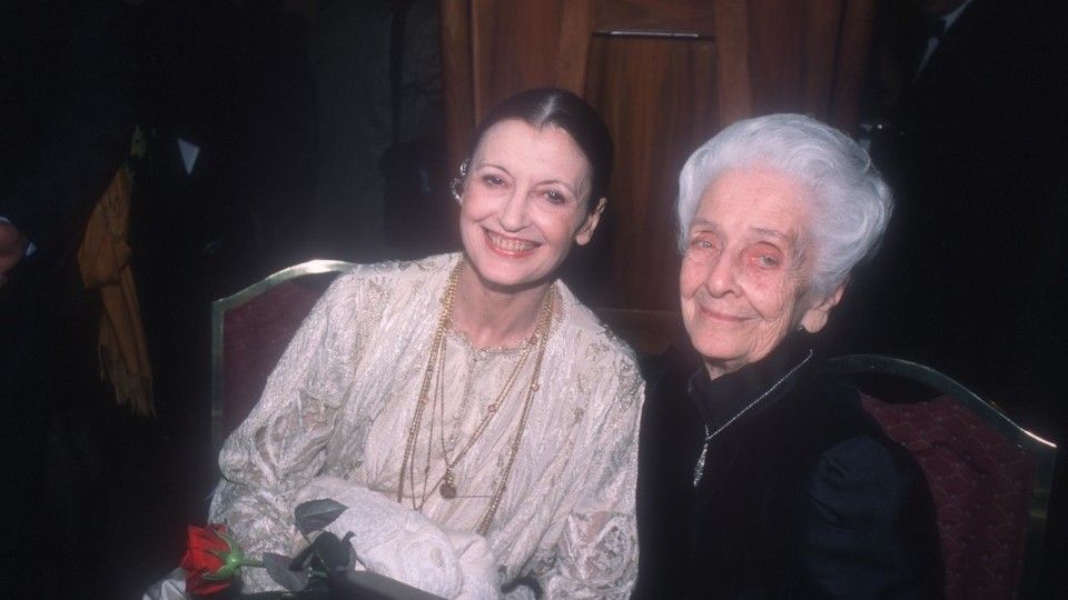 Carla Fracci con Rita Levi Montalcini nel 2001