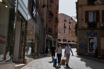 Turisti nel centro di Cagliari&nbsp;