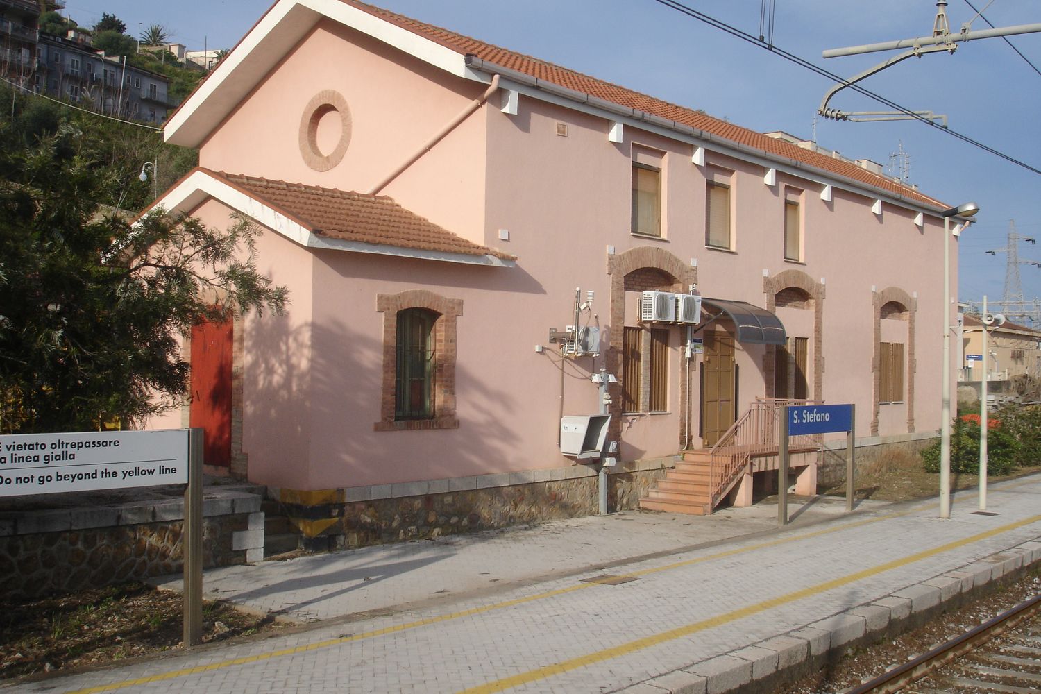 La stazione di Santo Stefano di&nbsp;Camastra