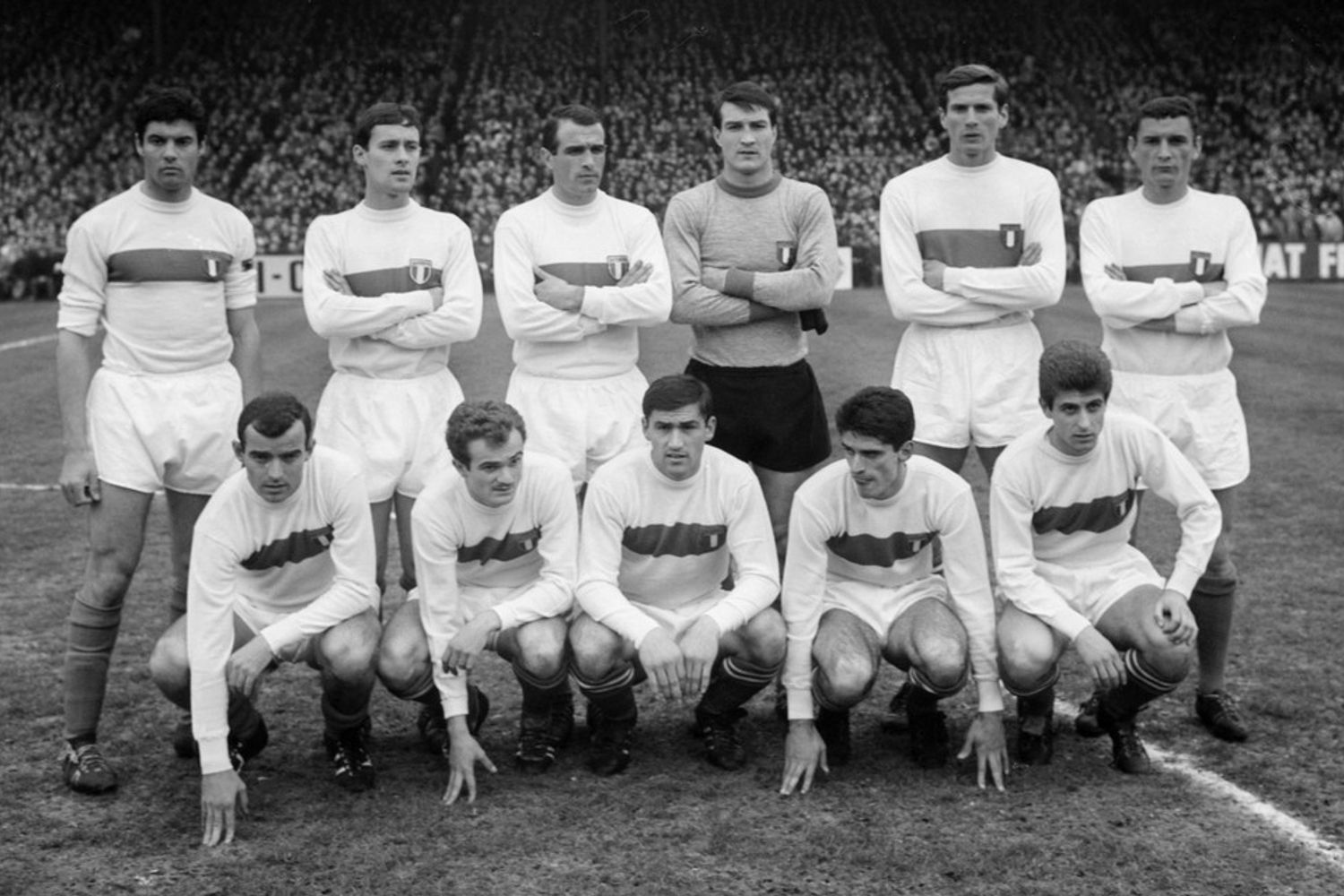 &nbsp;La nazionale italiana negli anni '60. Angelo Domenghini &egrave; il secondo da destra in prima fila.&nbsp;