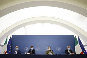 conferenza stampa con il ministro della Salute, Roberto Speranza, e il commissario straordinario, generale Francesco Paolo Figliuolo&nbsp;