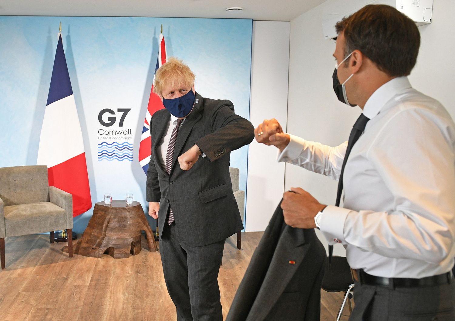 Boris Johnson e Emmanuel Macron al G7