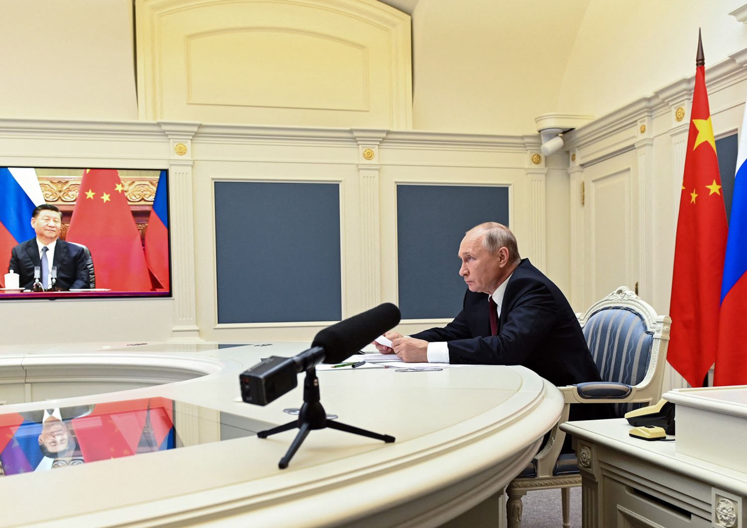 Xi Jinping e Vladimir Putin collegati in videoconferenza