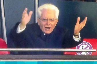 Italia-Inghilterra: il presidente Sergio Mattarella esulta in tribuna a Wembley