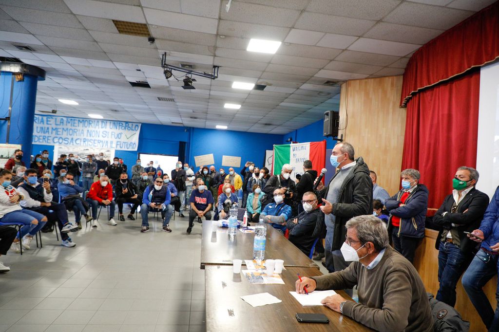 Un'assemblea sindacale alla Whirpool del 2020&nbsp;