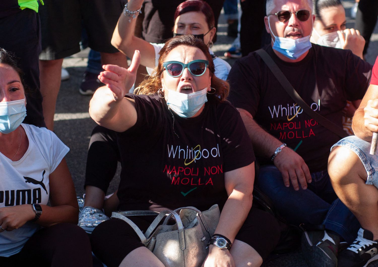 Whirlpool: proteste dei lavoratori contro i licenziamenti