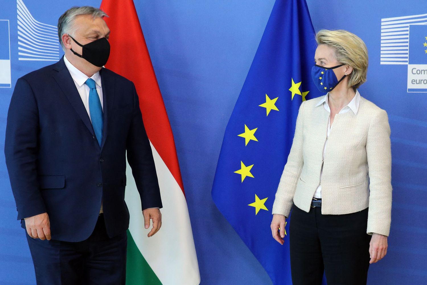 Viktor Orban e Ursula von der Leyen