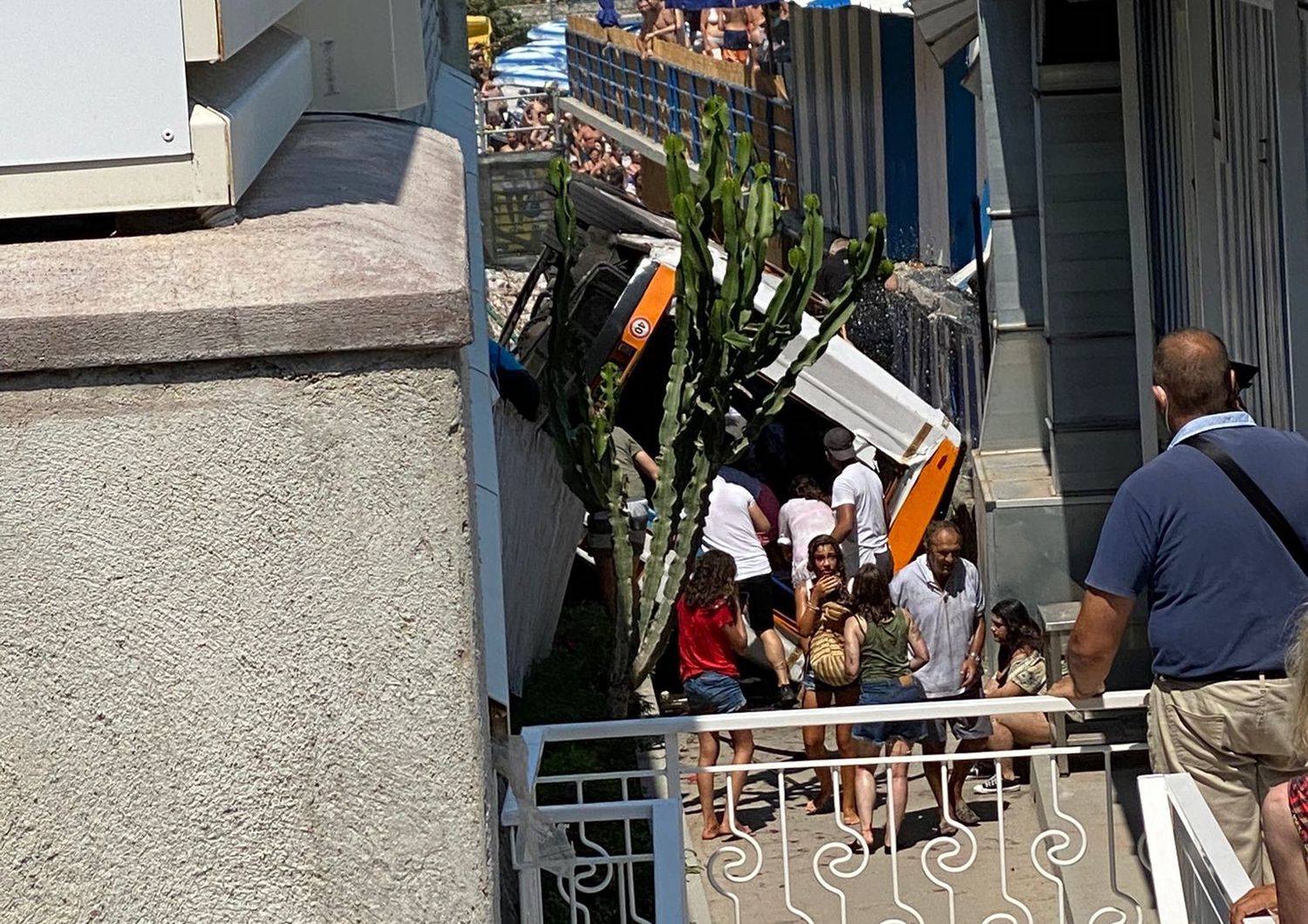 Il bus precipitato a Capri