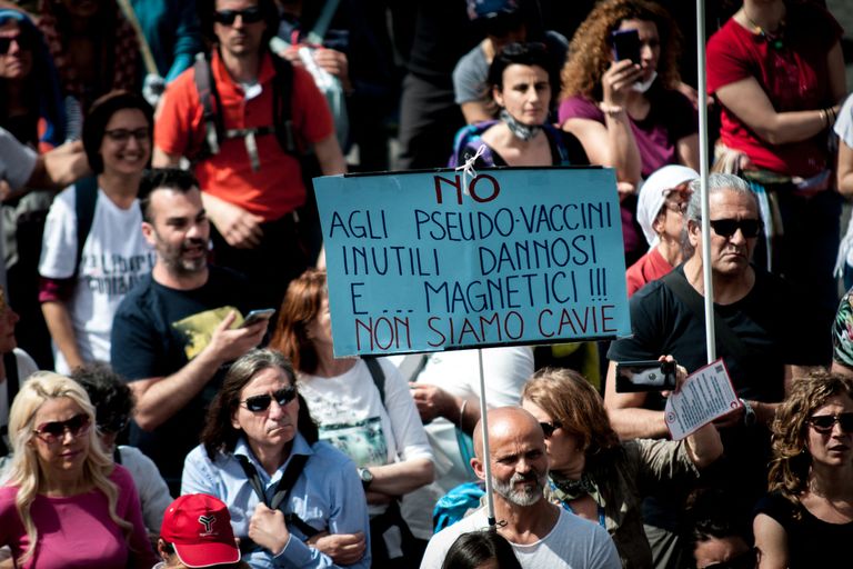 Manifestazione no vax a Roma