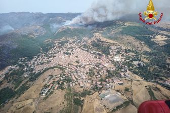 Veduta aerea dell'area di Santu Lussurgiu, uno dei comuni pi&ugrave; colpiti dagli incendi in Sardegna