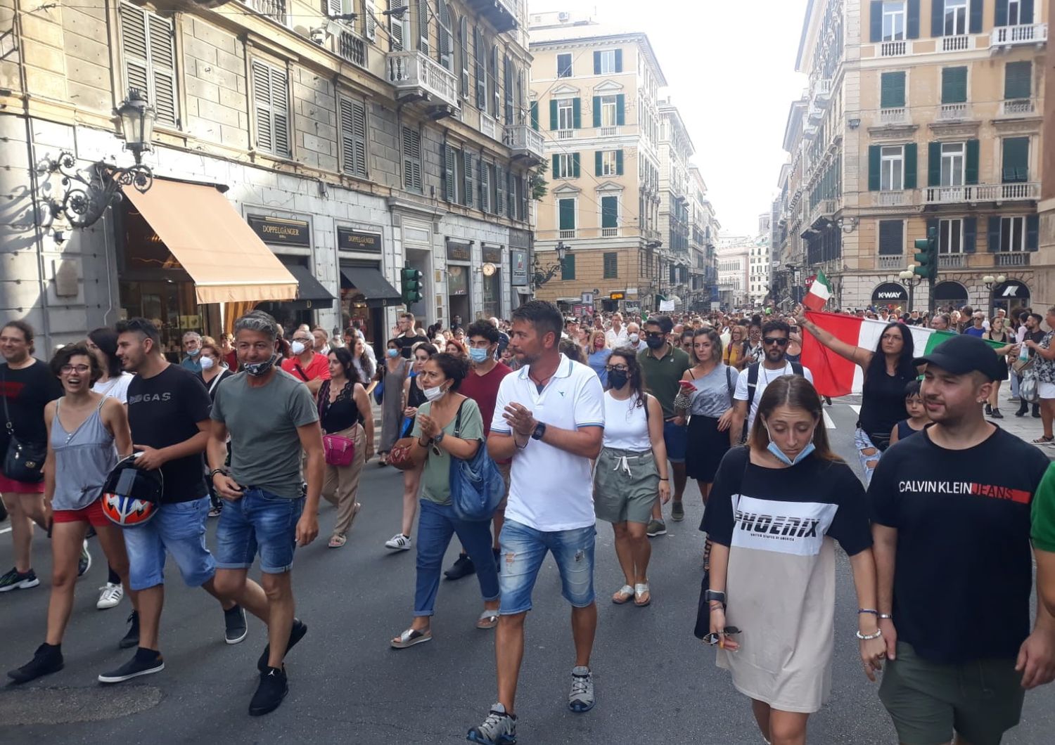&nbsp;manifestazione contro il green pass a Genova