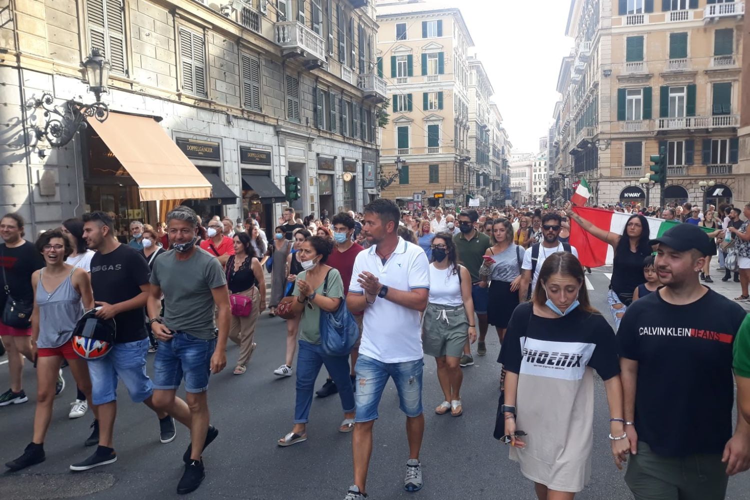 &nbsp;manifestazione contro il green pass a Genova