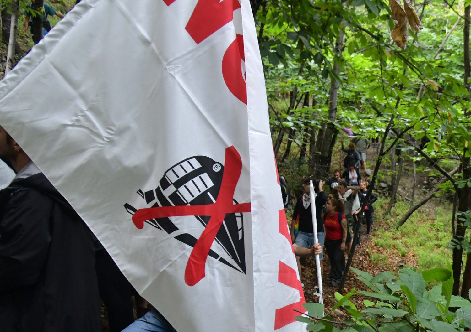 No Tav, corteo in Val di Susa