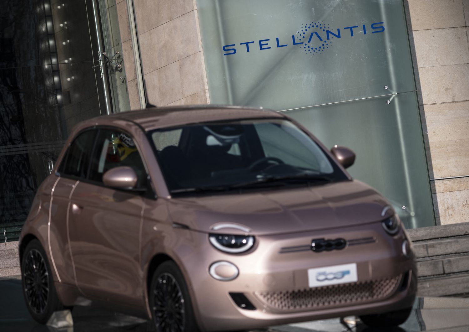 Fiat 500 elettrica, Stellantis