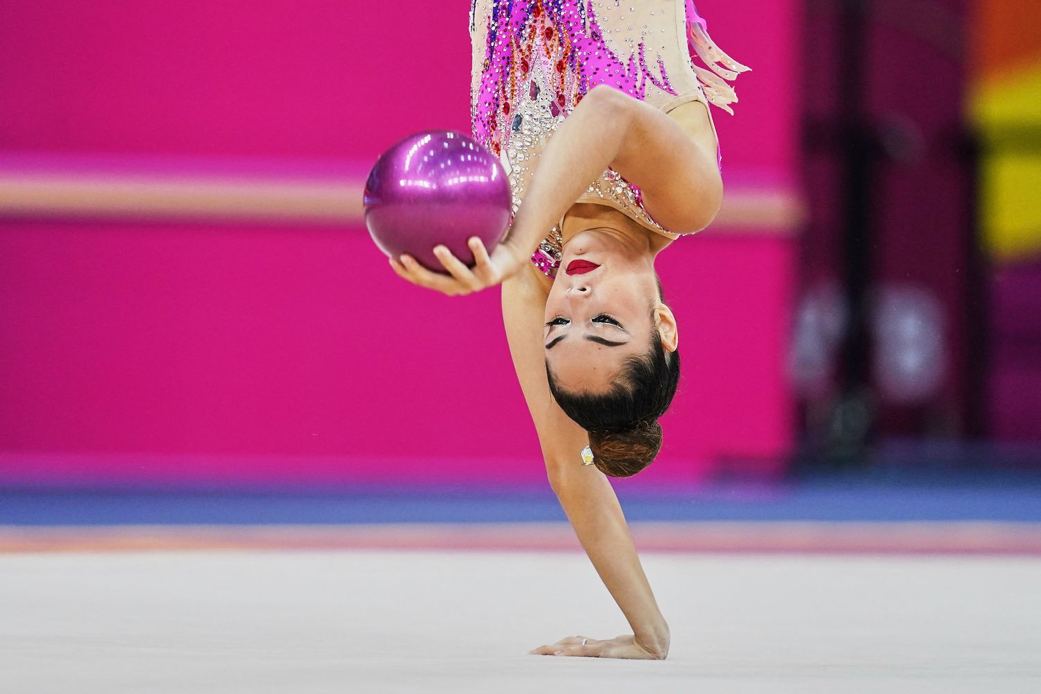 Alexandra Agiurgiuculese, ginnastica ritmica