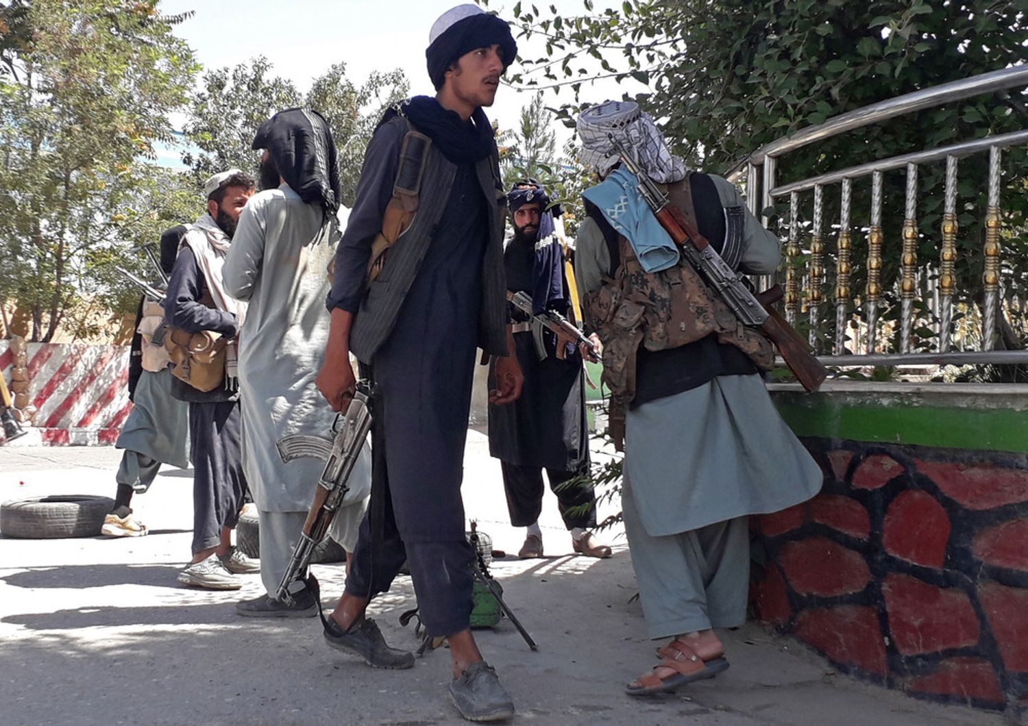 Combattenti talebani a Ghazni