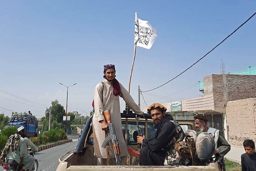 Talebani nella provincia di Laghman
