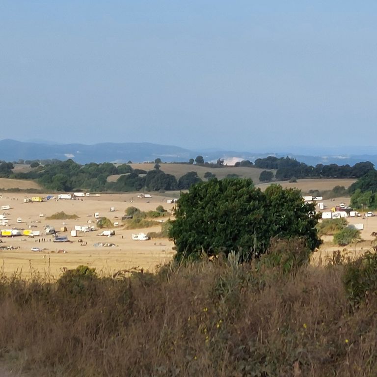 Il luogo dove si &egrave; tenuto il rave party, abbandonato dai partecipanti