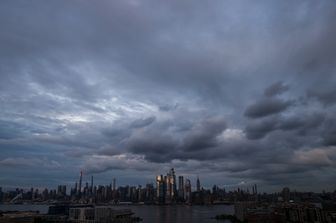 Nuvole da tempesta sopra New York