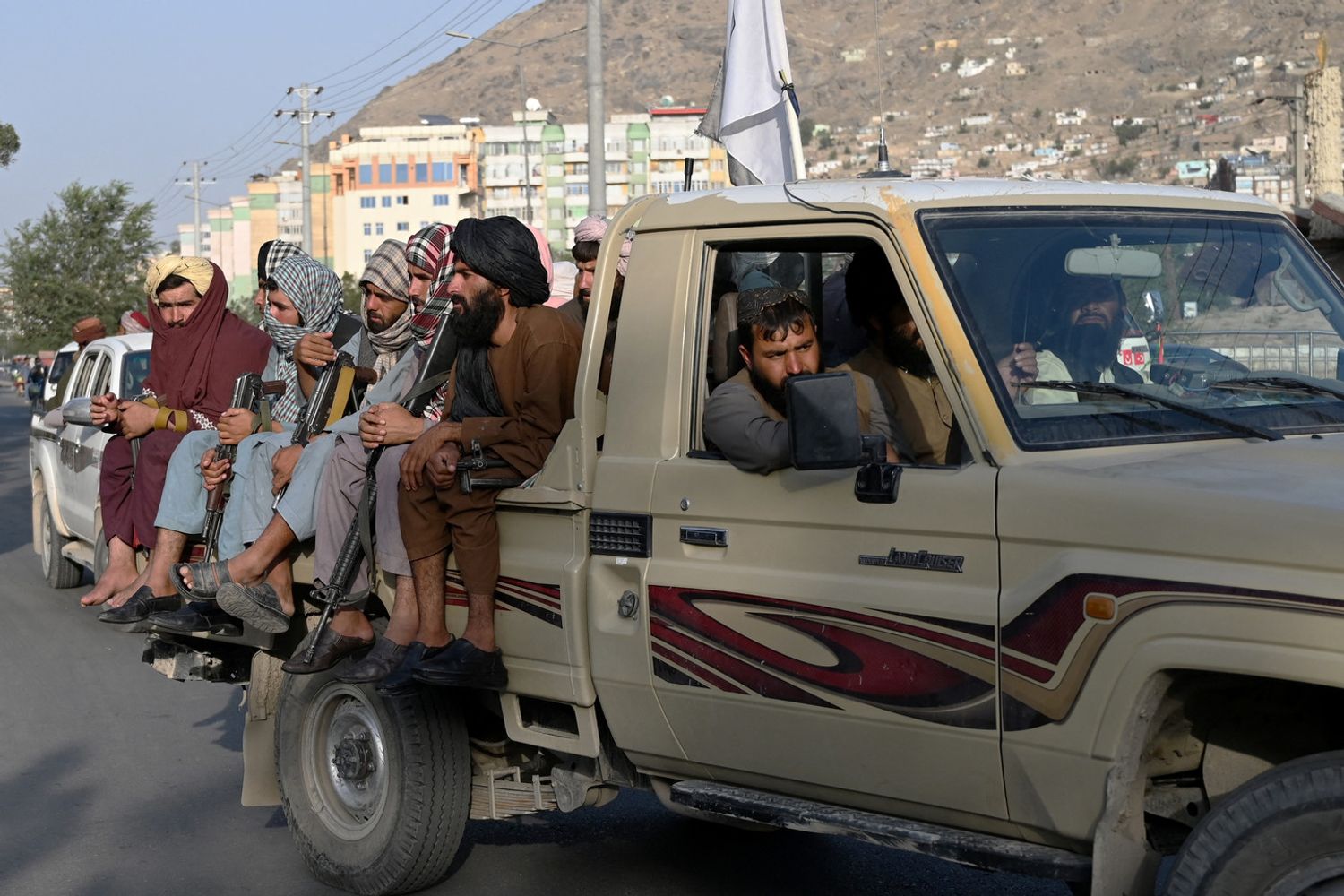 Una pattuglia di talebani a Kabul