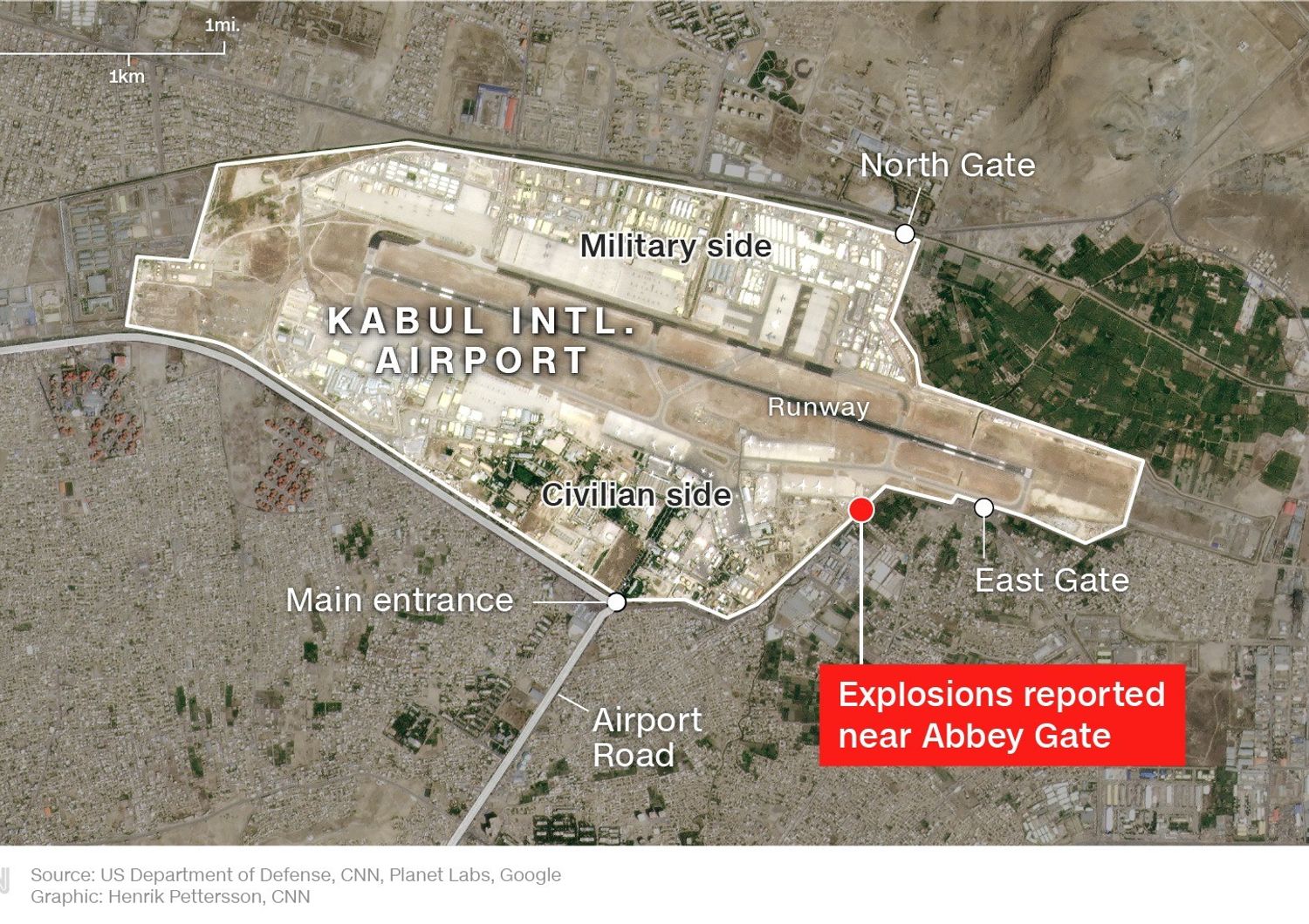 Una foto area dell'aeroporto di Kabul con l'indicazione dei punti dell'attacco