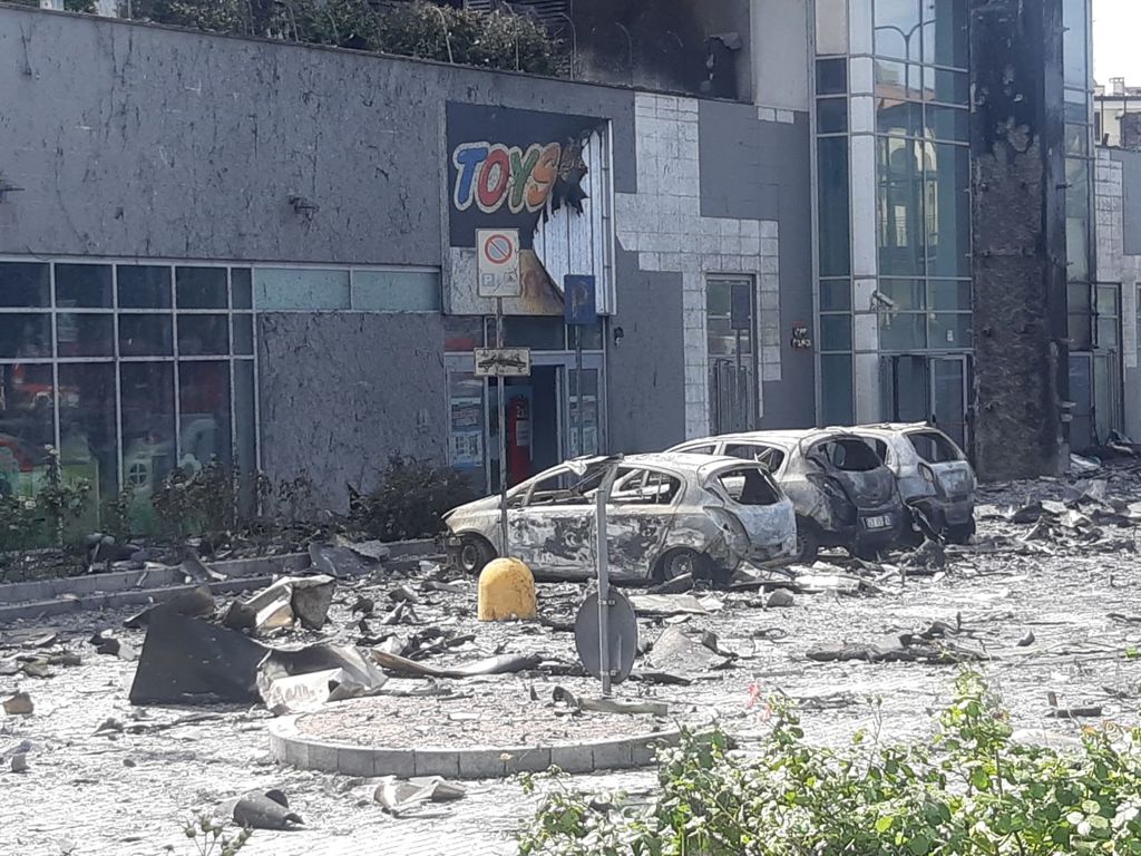 Auto distrutte nell'incendio della Torre dei Moro&nbsp;