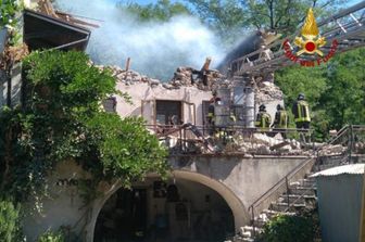 Esplode casa anziano trovato morto