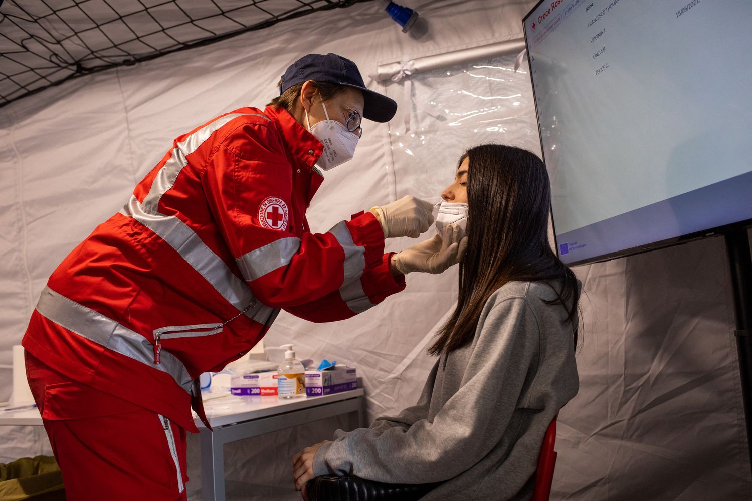 Test Covid 19 alla stazione Porta Nuova di Torino&nbsp;