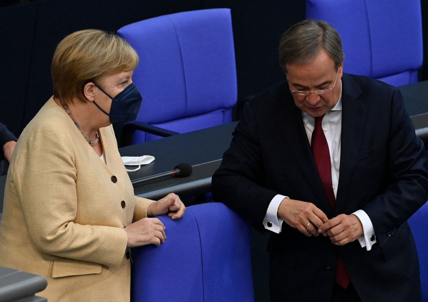 Angela Merkel e Armin Laschet