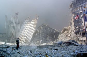 Le macerie del World Trade Center dopo l'attentato dell'11 settembre