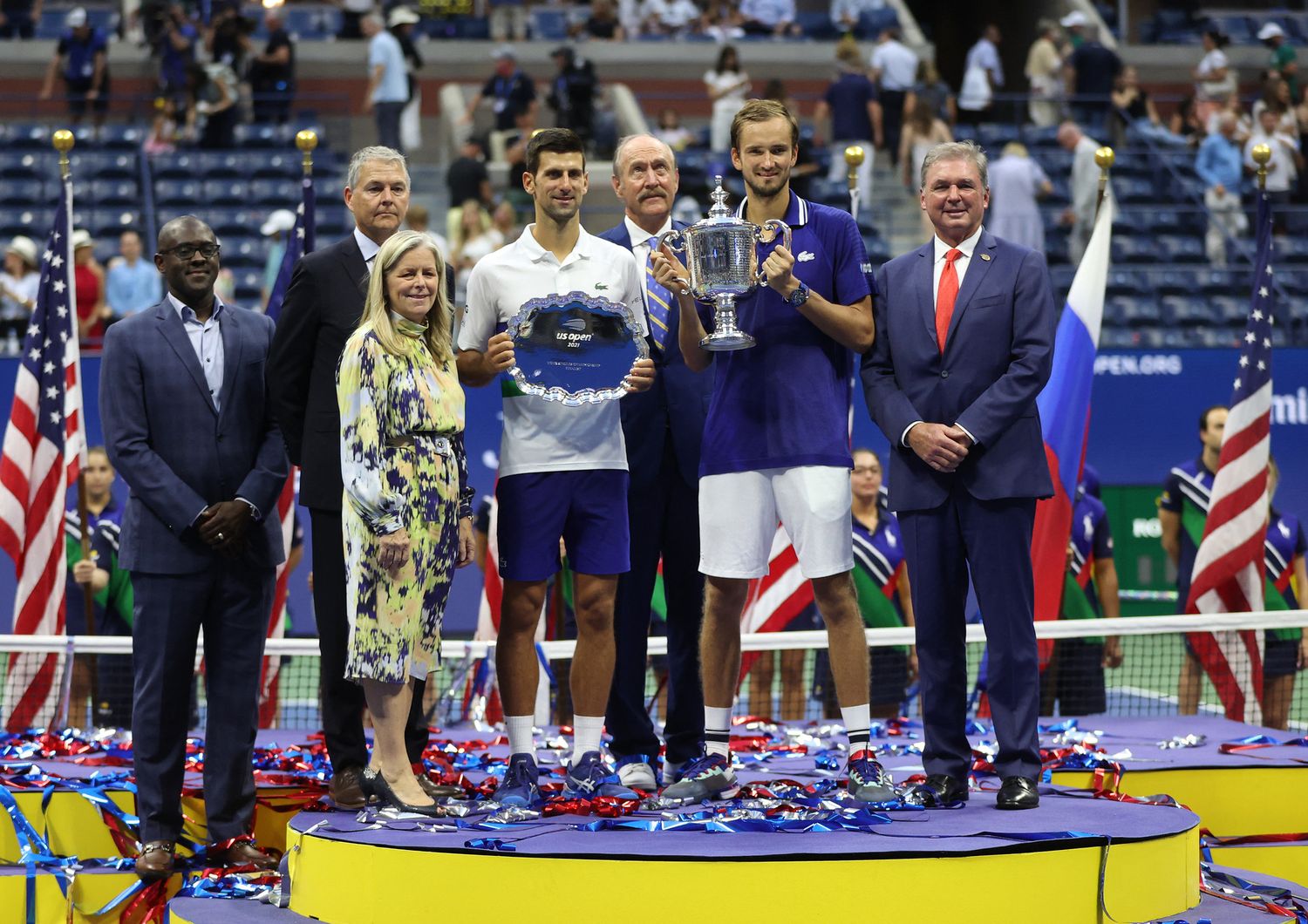 Daniil Medvedev e Novak Djokovic nel corso della premiazione degli Us Open&nbsp;