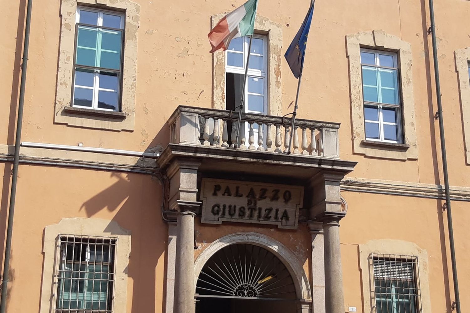 Il Tribunale di Pavia