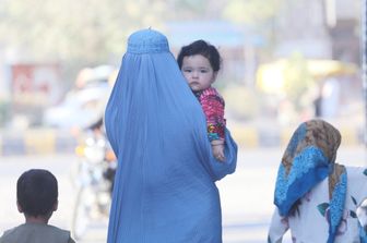 Una donna a Herat, in Afghanistan