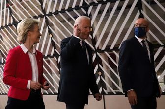 Ursula von der Leyen, Joe Biden e Charles Michel a Bruxelles