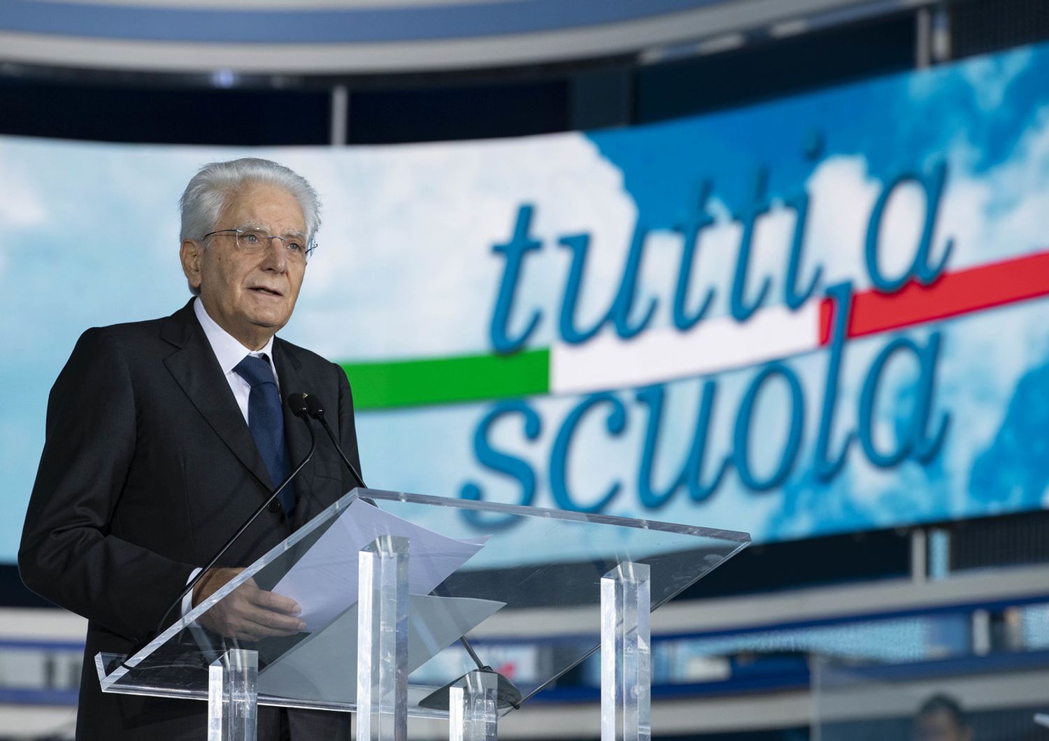 Sergio Mattarella a Pizzo calabro per l'inaugurazione dell'anno scolastico