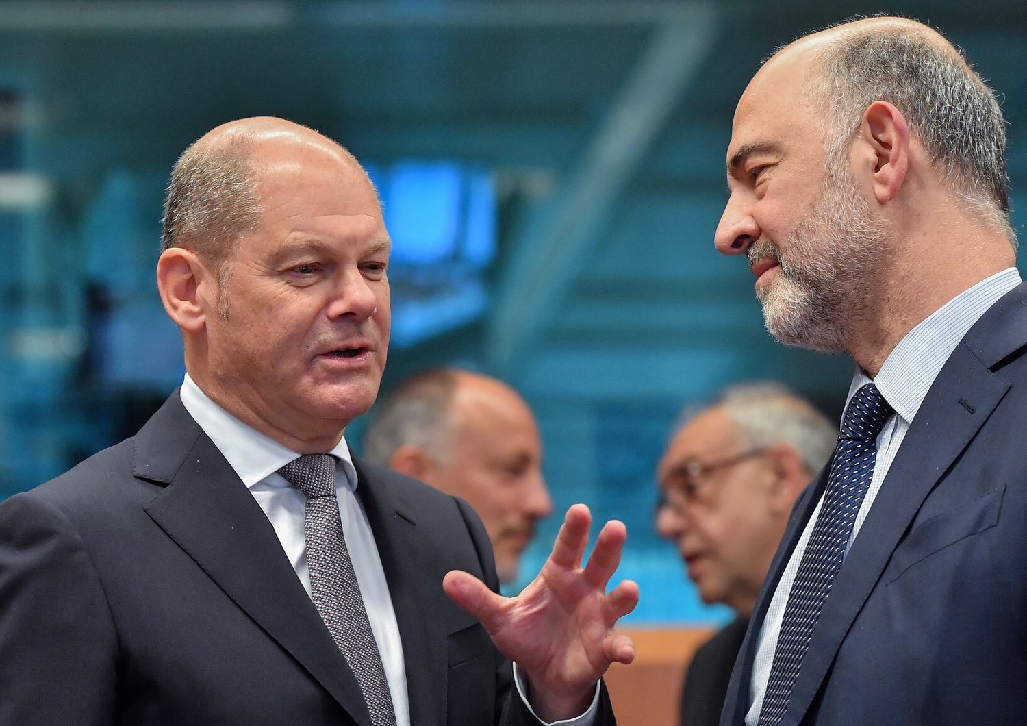 Olaf Sholz con Pierre Moscovici