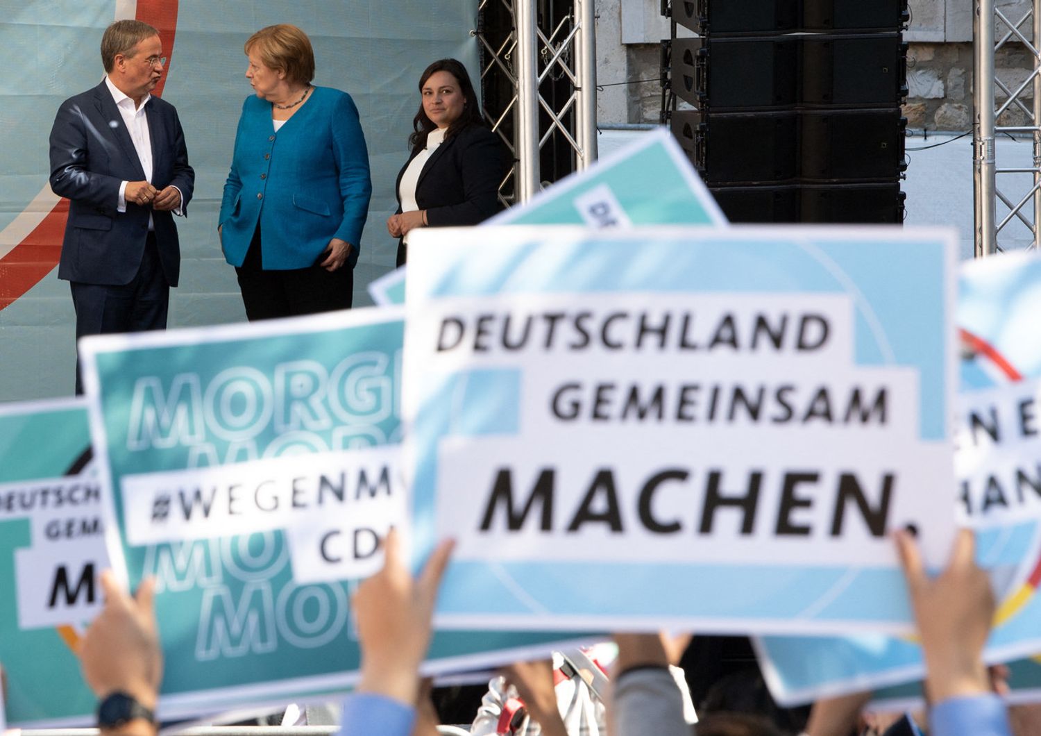 Un comizio della Cdu con Angela Merkel