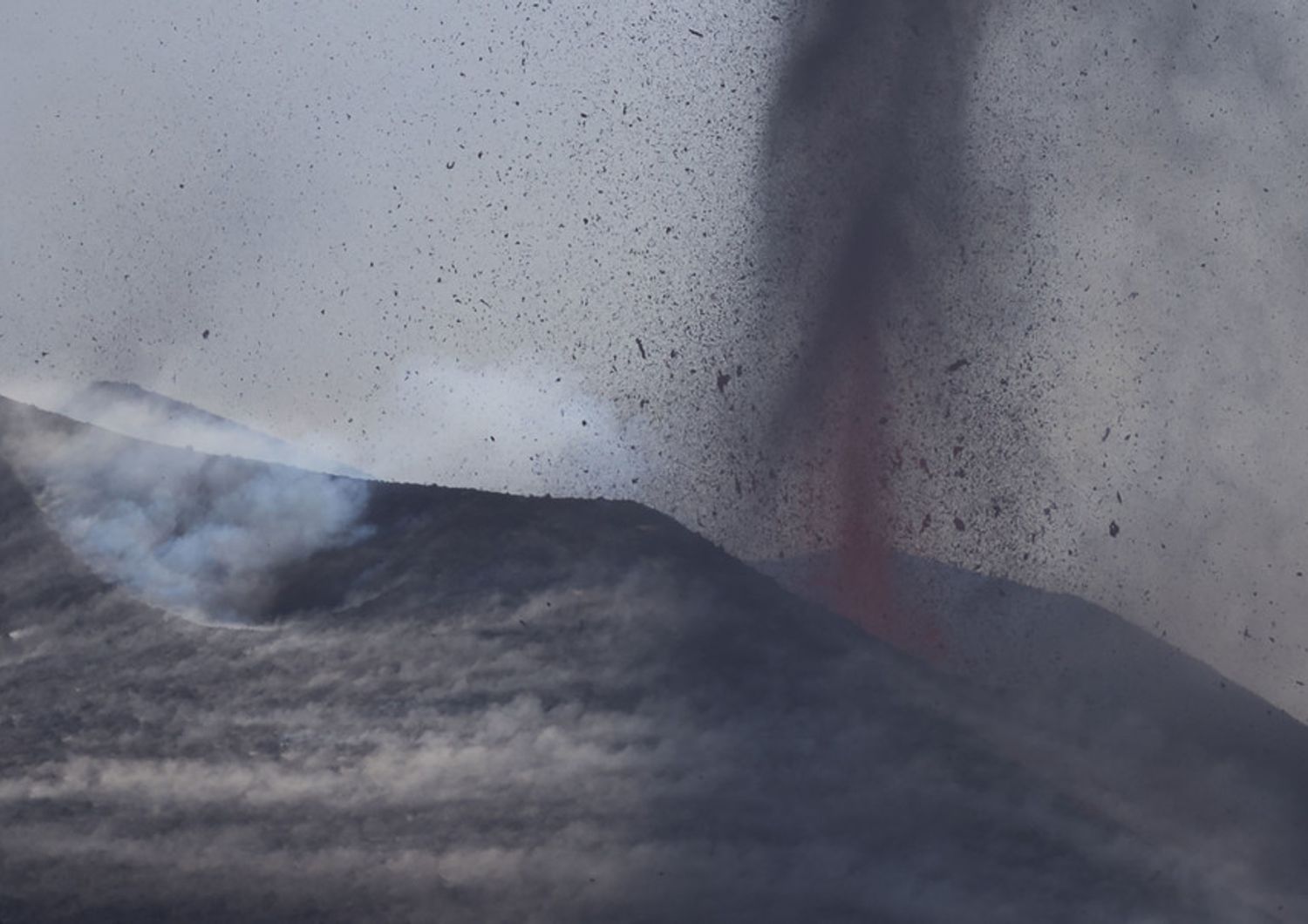 Canarie sono quasi mille case distrutte eruzione La Palma
