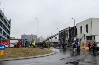 Il luogo in cui si &egrave; schiantato l'aereo tra San Donato e Milano