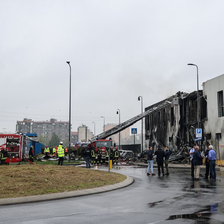 Il luogo in cui si &egrave; schiantato l'aereo tra San Donato e Milano