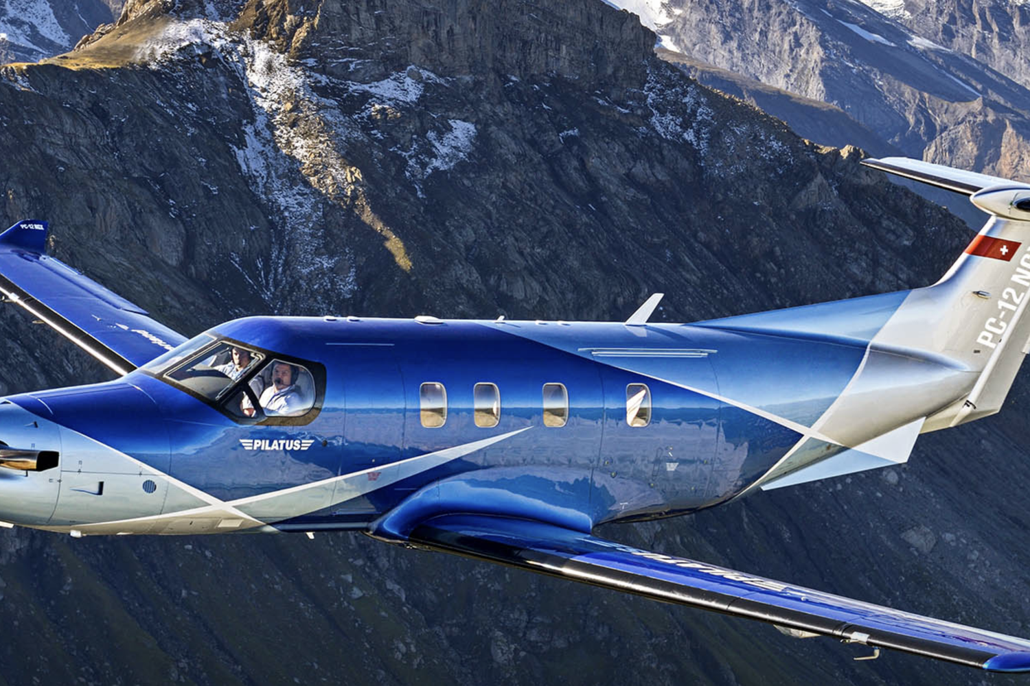 Il Pilatus PC-12 precipitato a Milano