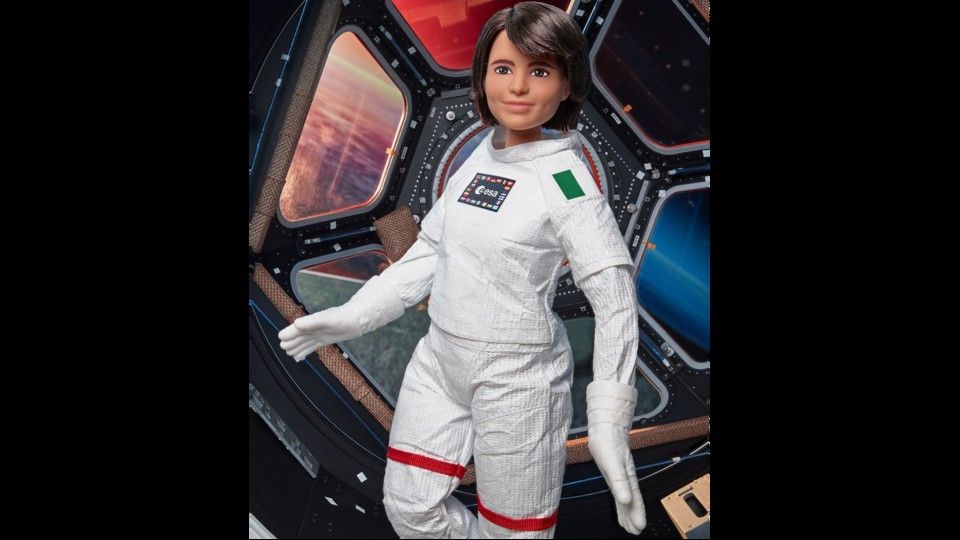 &nbsp;&nbsp;Barbie Samantha Cristoforetti