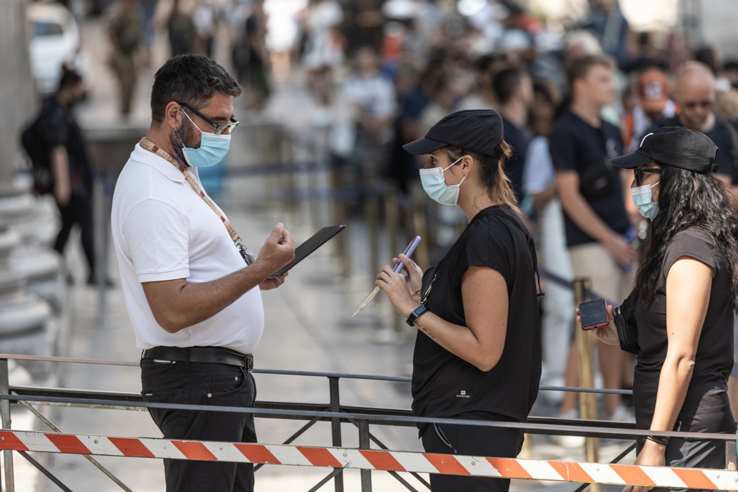 Controllo del Green pass per l'ingresso in un'area archeologica di Roma&nbsp;
