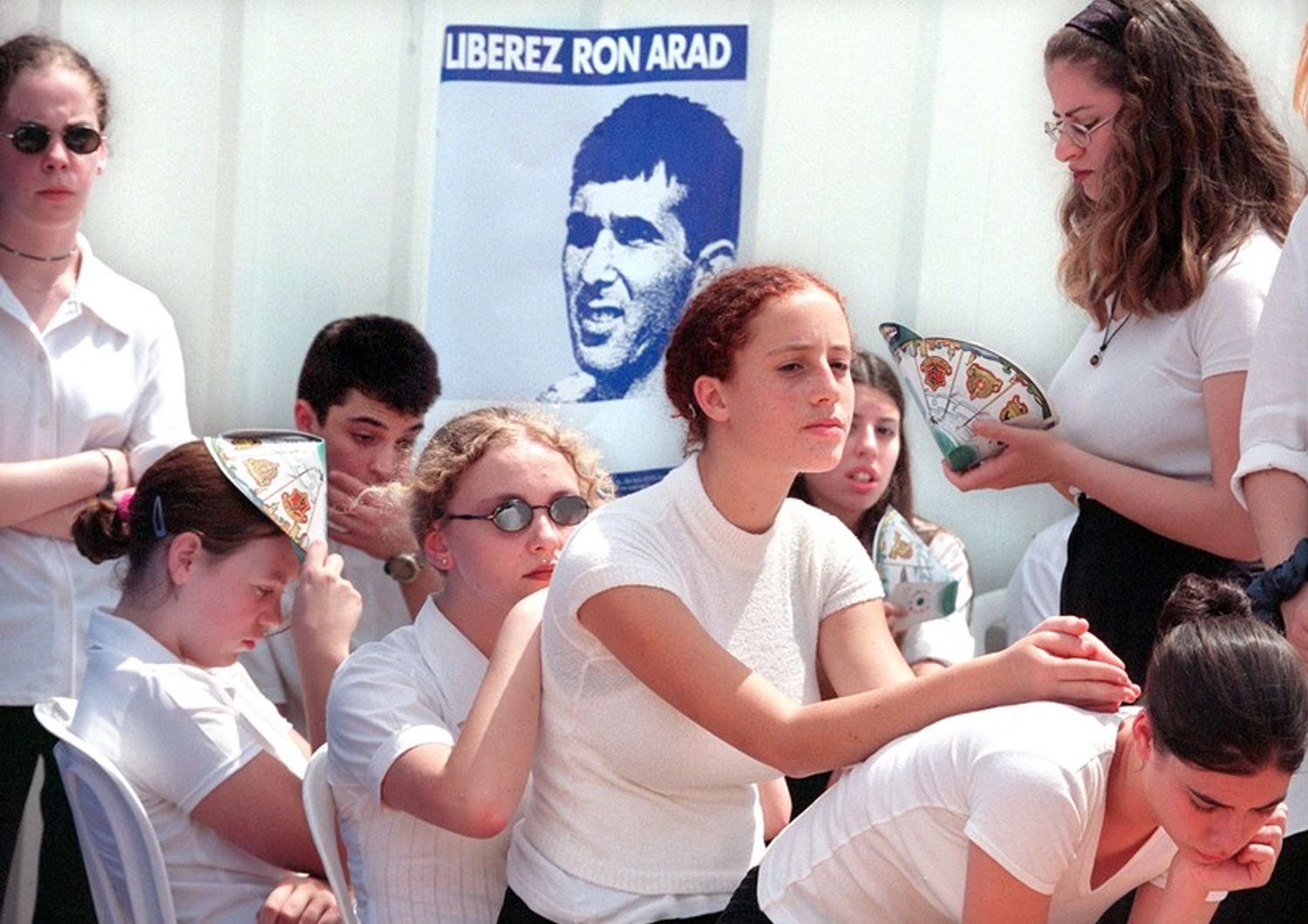 Una manifestazione organizzata in Israele per il 40esimo compleanno di Ron Arad, il navigatore abbattuto in Libano che si ritiene sia stato prigioniero degli iraniani