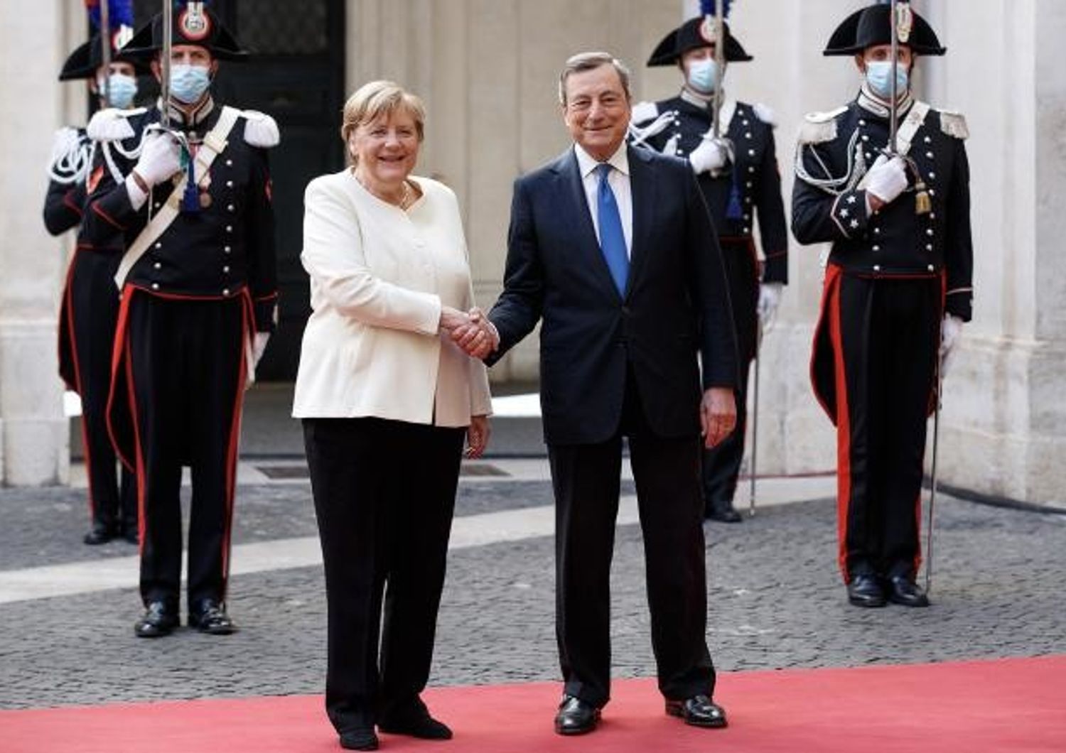 L'incontro tra il premier Mario Draghi, e la Cancelliera della Repubblica Federale di Germania, Angela Merkel