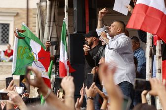 Giuliano Castellino poco prima degli scontri con le forze dell'ordine contro il Green pass&nbsp;