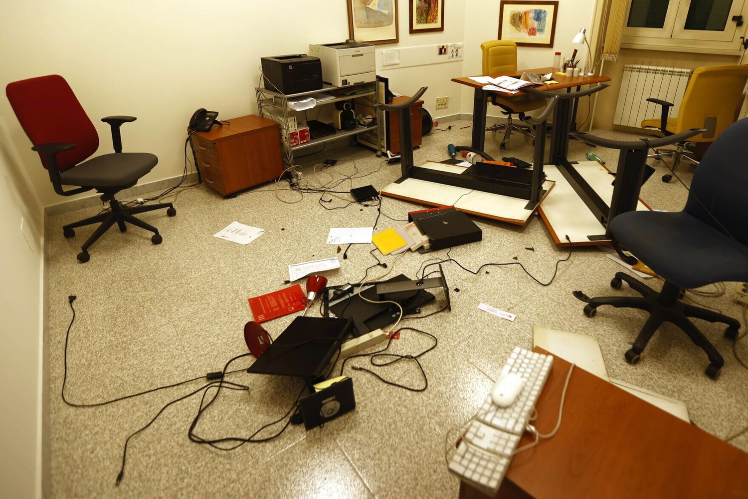 Gli uffici della Cgil nazionali dopo l'assalto del 9 ottobre 2021